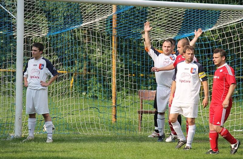 Snímky z utkání TJ PETŘVALD NA MORAVĚ – SK ŠENOV 2:2 (2:1).