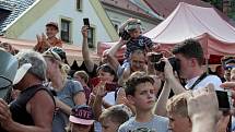 Gigantické Štramberské ucho se peklo o první červnové sobotě odpoledne.  Foto: Deník/Adam Knesl