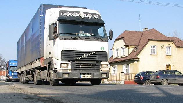 Lidé trpí hlukem, na vině je hlavně automobilová doprava.