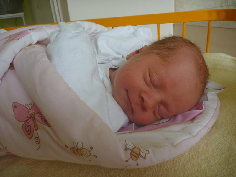 DANIELA SIVÁKOVÁ, Studénka, nar. 21. 8. 2017, 45 cm, 2,40 kg. Nemocnice Nový Jičín.