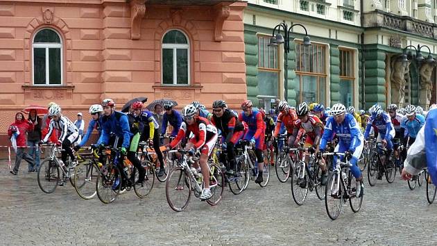 O cenu Krnova, která byla třetím závodem Slezského poháru amatérských cyklistů, bojovalo v sobotu 113 závodníků.