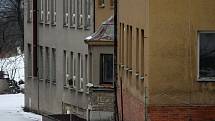Rezidentní bydlení vznká v areálu bývalé Léčebny zrakových vad ve Štramberku. Takto vypadal areál v lednu 2021.