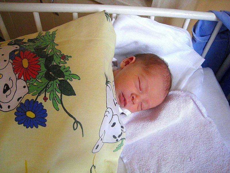 Bára Blažková, nar. 17. 8. 2010, 47 cm, 2,77 kg, Libhošť, nemocnice Nový Jičín.