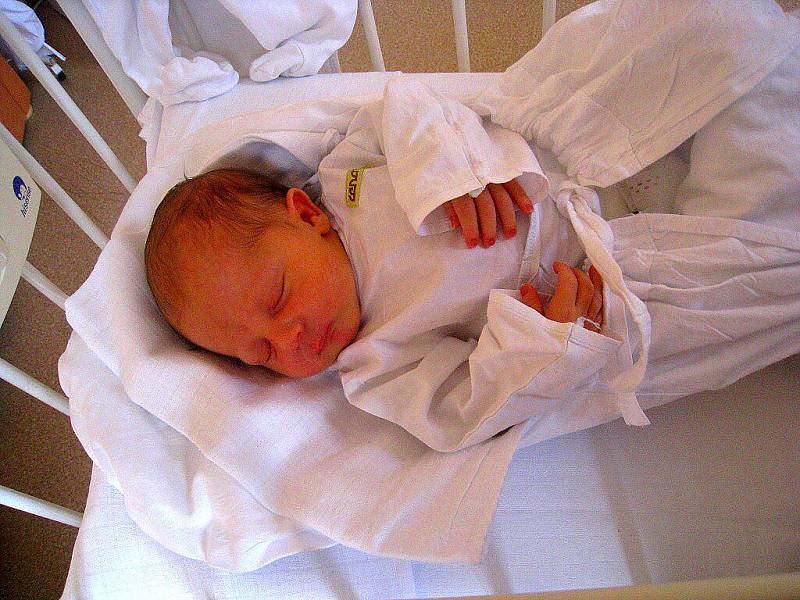 Jiří Mikolajek (Grégr), nar. 16. 8. 2010, 49 cm, 3,24 kg, Libhošť, nemocnice Nový Jičín.