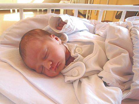 Hana Škarková, Libhošť, 1. 7. 2011, 46 cm, 2,41 kg, nemocnice Nový Jičín.