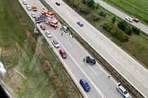 Nehoda na dálnici D1 u Bravantic, ktreou 28. srpna způsobil ujíždějící řidič.