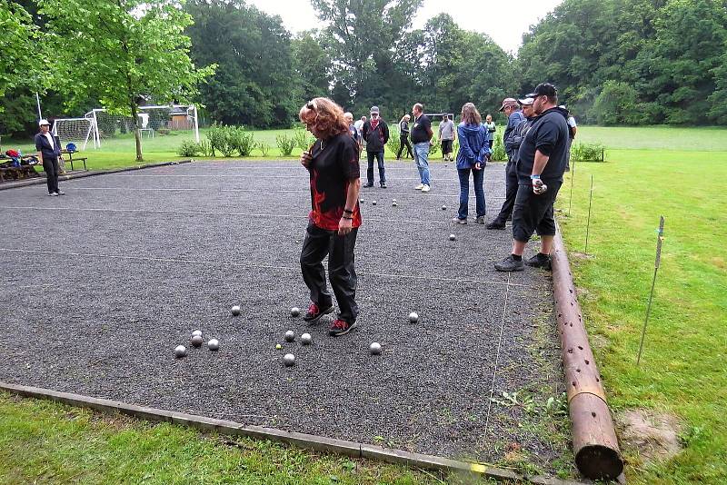 V Polouvsí uspořádal místní PK Polouvsí první turnaj v pétanque o body do celorepublikového žebříčku.