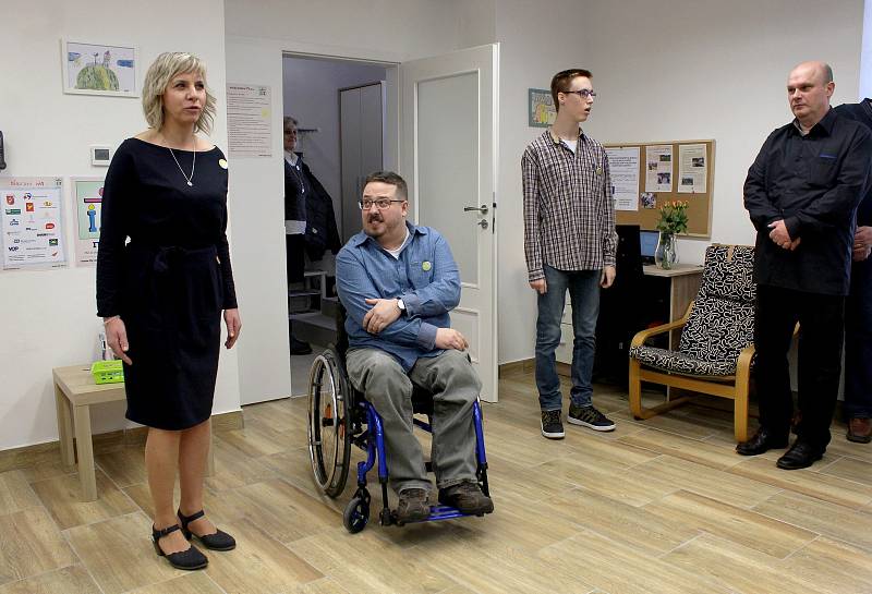 Ve Starém Jičíně vzniklo nové respitní centrum s  ambulantní odlehčovací službou pro rodiny pečující o děti s handicapem.  Provozuje ho spolek ITY z.s. a služba začne fungovat 2. dubna.