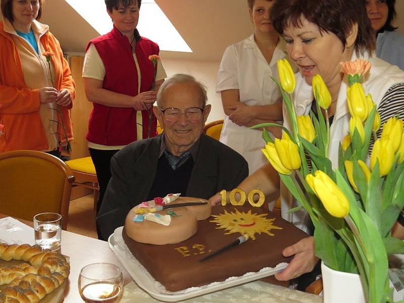 Uživatel Domova Odry, pan Ferdinand Poulíček, slaví v těchto dnech významné životní jubileum. 