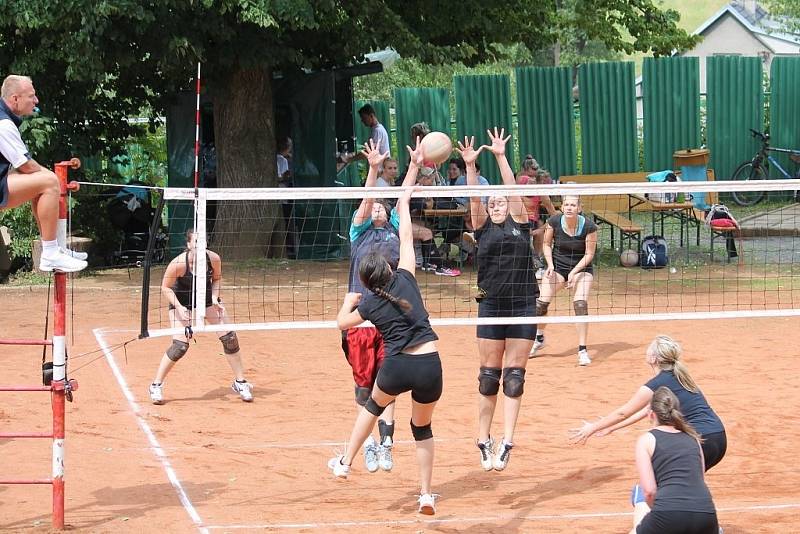 Volejbalový turnaj v Hodslavicích měl v sobotu 5. července a v neděli již 41. ročník.