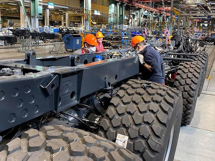 TATRA TRUCKS vyrábí i během pandemie koronaviru