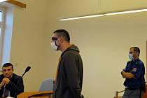 Obžalovaný z krádeže vibrátoru dostal v červnu 2020 u Okresního soudu v Novém Jičíně dvouletý nepodmíněný trest, který v podstatě potvrdil Krajský sodu v Ostravě. Nejvyšší soud jeho rozhodnutí zrušil.