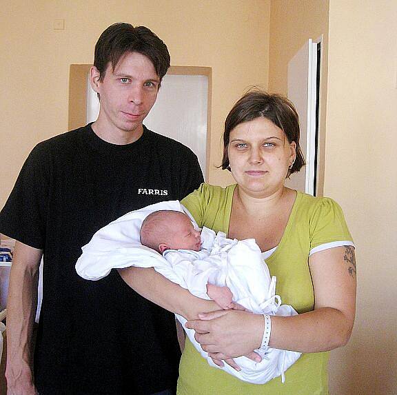 Filip Hrynyšik, nar. 22. 8. 2010, 49 cm, 3,37 kg, Šenov u Nového Jičína, nemocnice Nový Jičín.