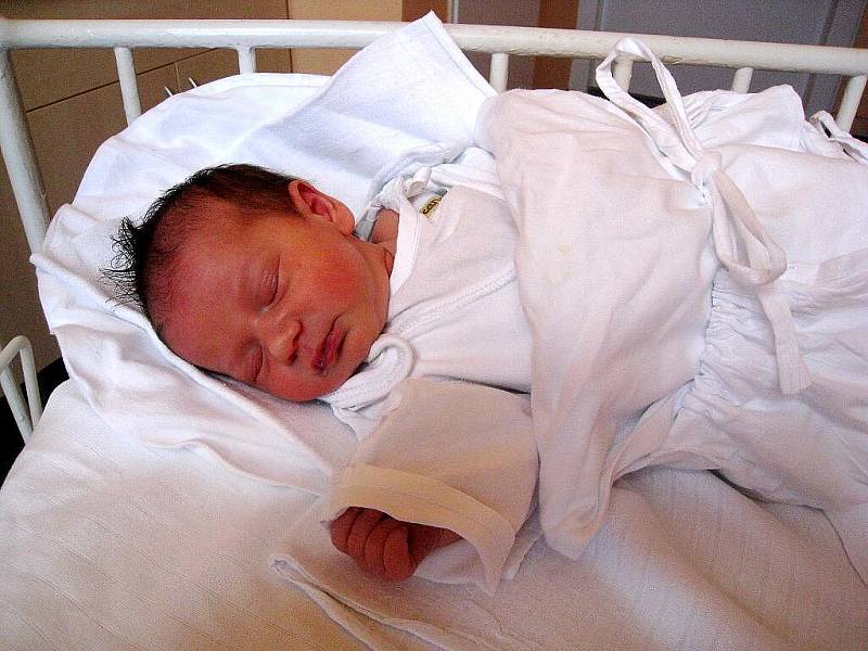 Tereza Škeříková, nar. 23. 8. 2010, 48 cm, 3,07 kg, Jakubčovice n. Odrou, nemocnice Nový Jičín.