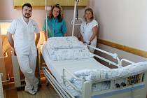 Nové polohovací postele nakoupila Nemocnice v Novém Jičíně.