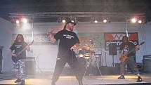 Jičínfest připravil bohatý program pro vyznavače rocku, metalu i dalších méně známých hudebních žánrů. Začátkem festivalu doprovázela skupina Be Fading Fast z Nového Jičína či studénecké uskupení Slow Tension.