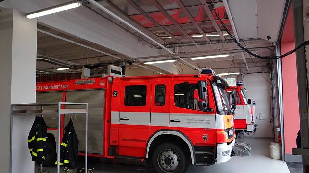 Integrované výjezdové centrum v Bílovci slouží hasičům i zdravotníkům. 