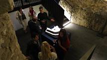 Otevření expozice s názvem Skrytý středověk v bíloveckém zámku, září 2021.