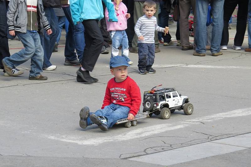 Kopřivnický kulturní dům a jeho blízké okolí se po letech opět stal hostitelem akce nazvané Beskyd Model Kit Show. 