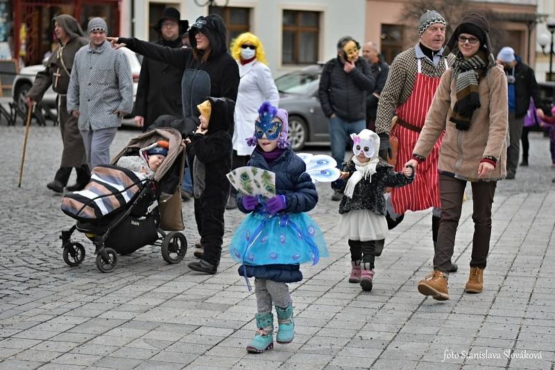 Příborský masopustní průvod prošel městem v úterý 25. února.