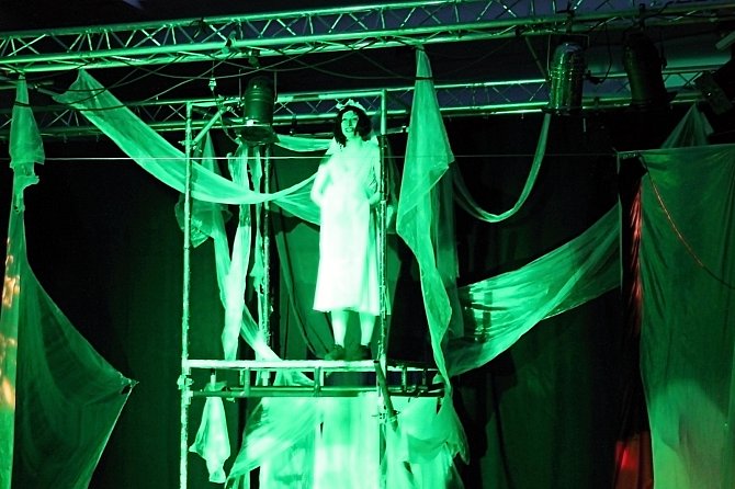 Kopřivnický festival Kopřiva představuje již déle než tři desítky let netradiční divadla.