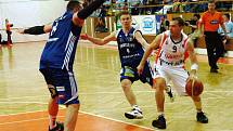 Basketbalisté Nového Jičína přivítali v prvním utkání semifinálové série play-off BK Prostějov. Ilustrační foto.