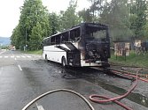 Ve Frenštátě začal hořet autobus plný dětí. Naštěstí se nikomu nic nestalo