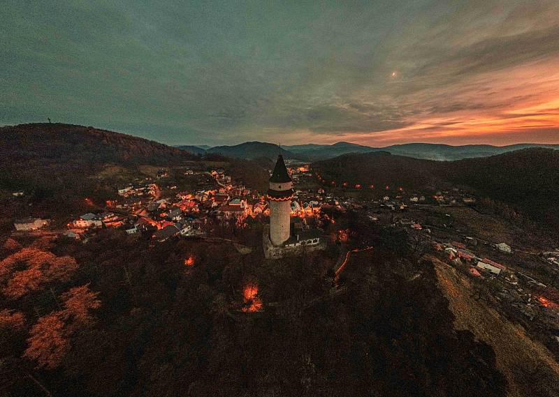 Předvánoční Štramberk z dronové perspektivy.