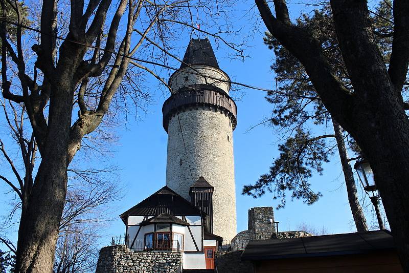 Věž Trúba v areálu hradu je dominantou města Štramberk.