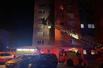 Zásah hasičů u exploze bytu, Kopřivnice, 29. prosince 2022.