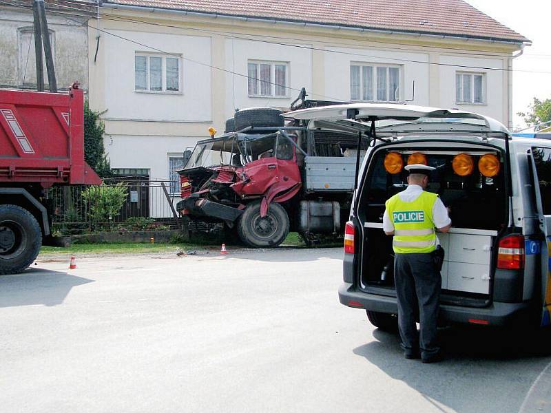 Dopravní nehoda v Mankovicích, při níž se jedna osoba zranila, byla jednou z těch, které se staly na silnicích Novojičínska v září.