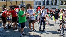 Cyklojízda Nadace Josefa Zimovčáka - Na kole dětem 2019 se ve středu 5. června zastavila také ve Frenštátě pod Radhoštěm.