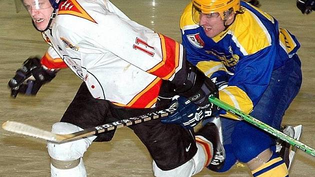 Start krajské hokejové ligy obstaralo derby HC Studénka – HC Kopřivnice. Domácí nakonec vyhráli 3:0. Ilustrační foto.
