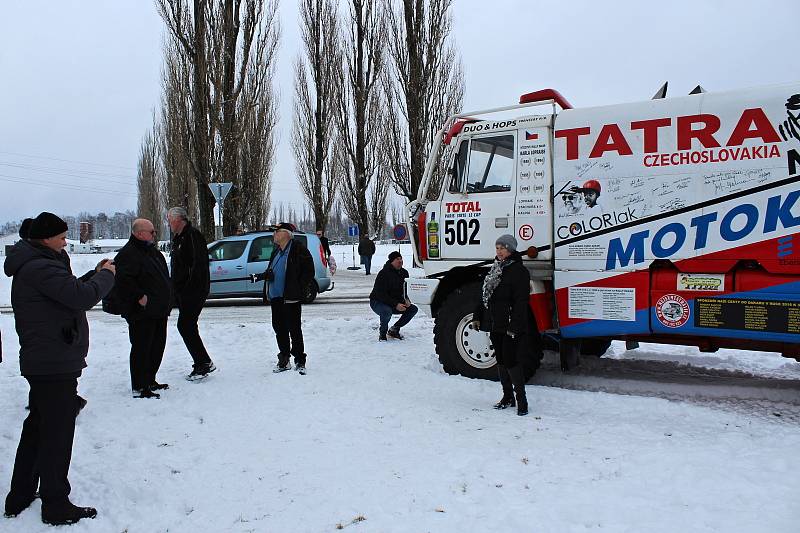 Jako zatím poslední přidal v sobotu 22. ledna 2022 ve Frenštátě pod Radhoštěm svůj podpis na soutěžní speciál Tatry číslo 502 Ota Měřínský.