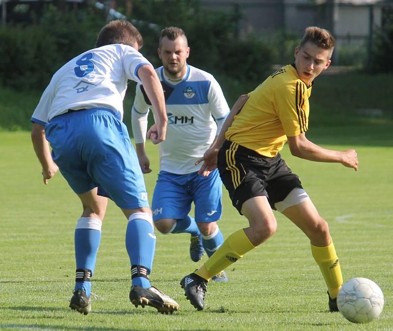 FC LIBHOŠŤ – TJ ISMM JISTEBNÍK 2:5 (1:4). Branky: 2. J. Čapka, 76. Melčák – 25. a 55. Štverka, 3. Wojcik, 13. vlastní, 26. Ogon. Rozhodčí: Janeček – Takáč, Hykl. ŽK: Pojezdala, Pham – Košina. Diváci: 115.