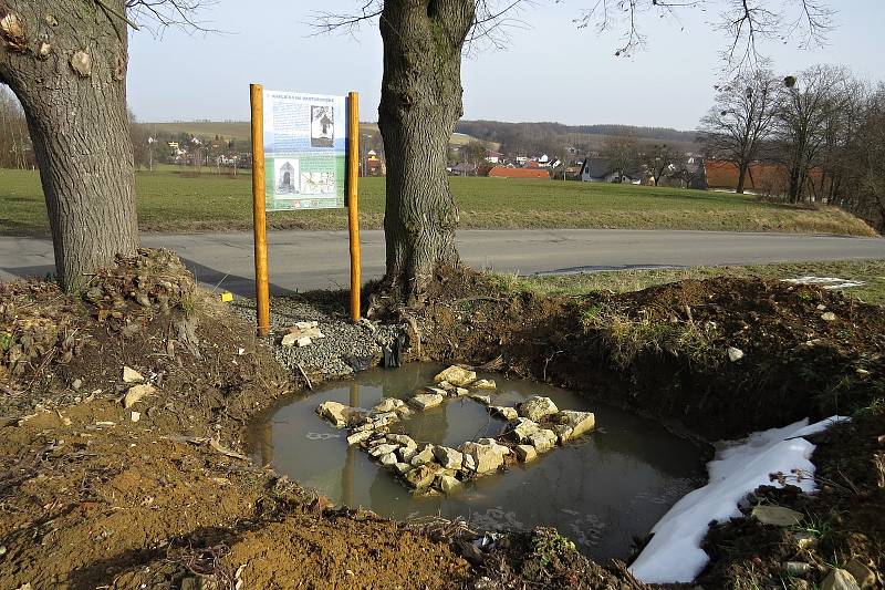 Sedlnice nabízejí několik zajímavých a pěkných míst, k nímž patří také park plný sněženek nebo alej vysázená známými herci a zpěváky.