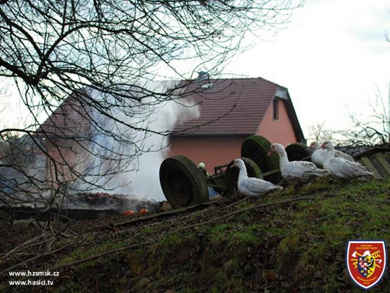 Hospodářské stavení zachvátil požár