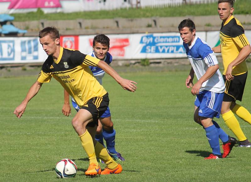 Divizní fotbalisté Nového Jičína inkasovali v posledním zápase sezony vyrovnávací branku v 88. minutě a skončili čtvrtí. FK Nový Jičín – FK Nové Sady1:1.