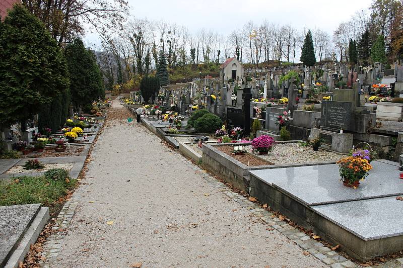 Hřbitov ve Štramberku po revitalizaci, listopad 2020.