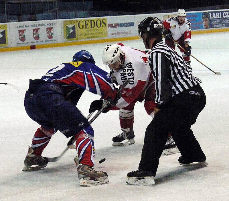 Hokejisté HC Gedos Nový Jičín odehráli další přípravné utkání před vlastním publikem. Tentokrát porazili opavský Slezan.