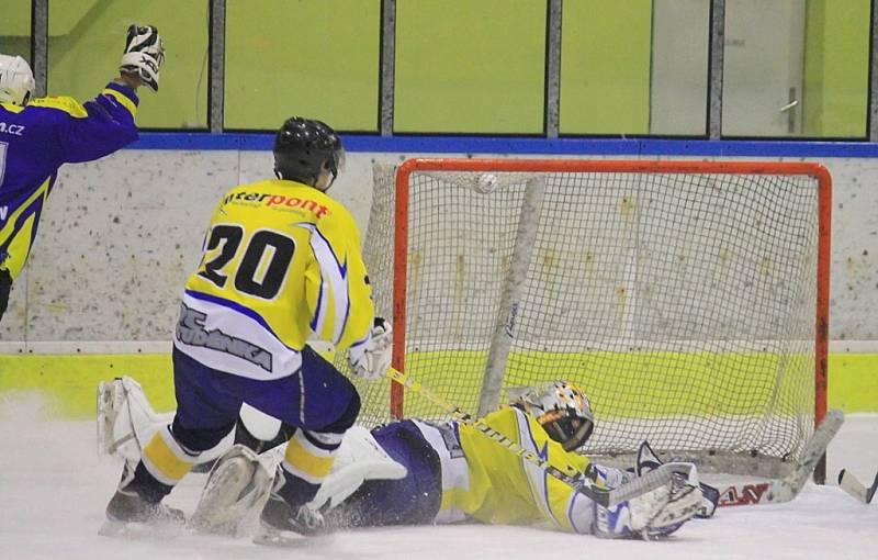 Snímky z utkání HC Studénka - HK Krnov 1:3 (0:1, 1:1, 0:1).