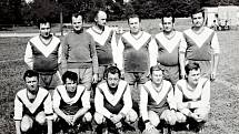 Fotbalový oddíl TJ Sokol Bordovice byl založen v roce 1963. Fotografie je patrně ze  sedmdesátých let.