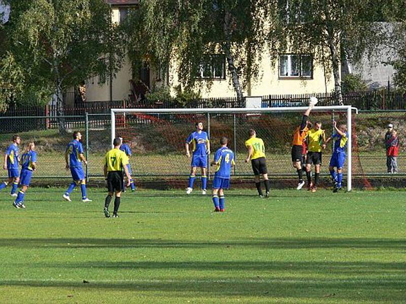 Jediným gólem na svém hřišti rozhodl v sobotu o své další neporazitelnosti nováček I. B fotbalové soutěže, tým AFC Veřovice.