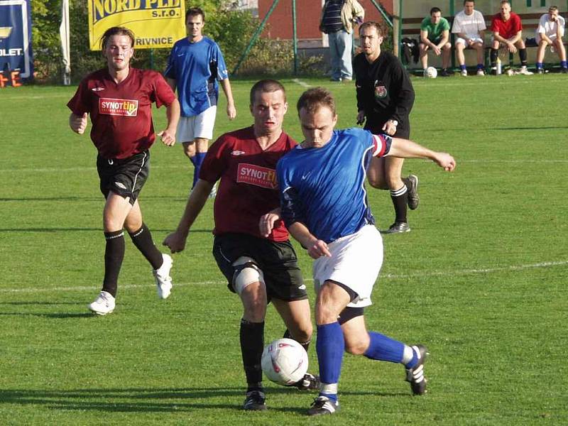 Když fotbalisté NFC Lichnov v sedmém kole krajského přeboru vedli po poločase 2:1, nikdo netušil, že v druhé části se do sítě trefí pouze soupeř z Poruby, a to hned pětkrát.