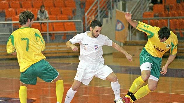 Poslední turnaj základní části Frensport okresního přeboru futsalu rozdělil tabulku na týmy, které budou bojovat o postup do Moravskoslezského krajského přeboru, a týmy, které budou bojovat o právo setrvat v soutěži i příští sezónu.