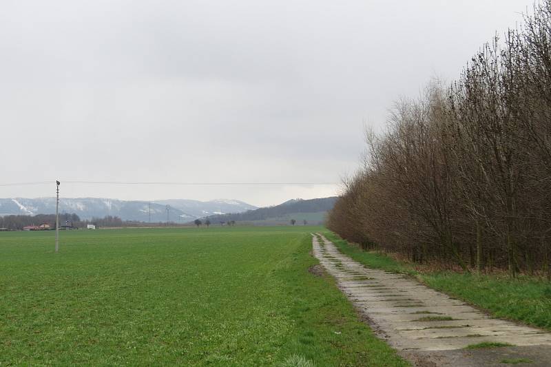 Kunín je veřejnosti znám zejména díky baroknímu zámku a mléku.