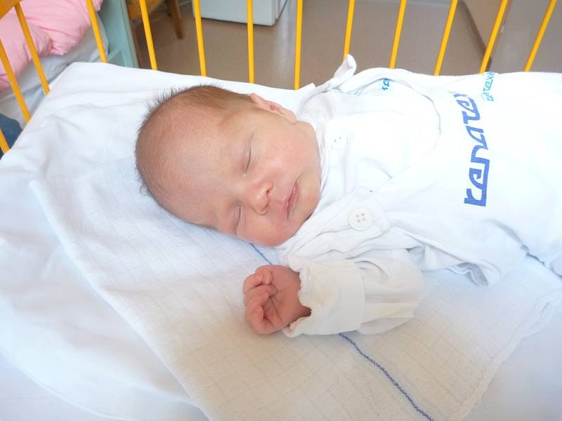 BEÁTA BETUŠOVÁ, Nový Jičín, nar. 16. 5. 2014, 46 cm, 2,70 kg. Nemocnice Nový Jičín. 