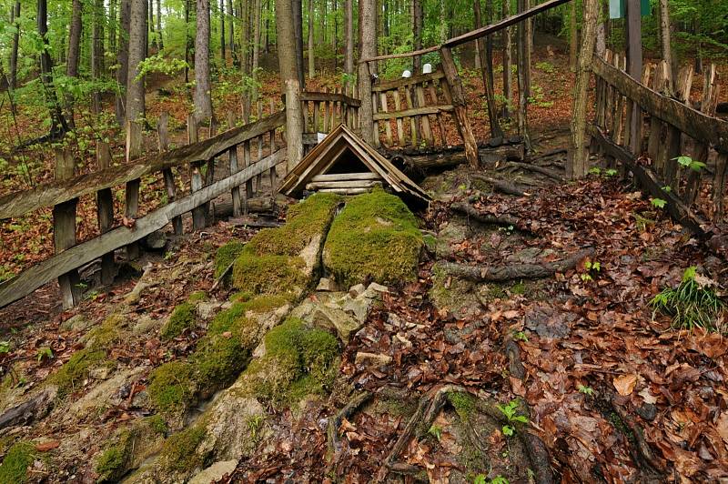 Unikátní geomorfologický a geologický útvar Travertinová kaskáda.