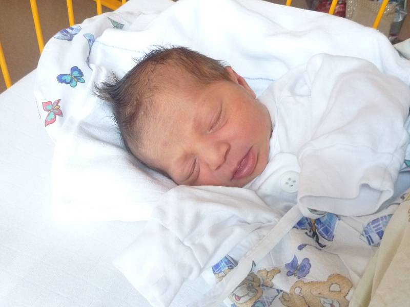 SABINA ŠIVÁKOVÁ, Fulnek, nar. 11. 5. 2014, 48 cm, 2,91 kg. Nemocnice Nový Jičín.