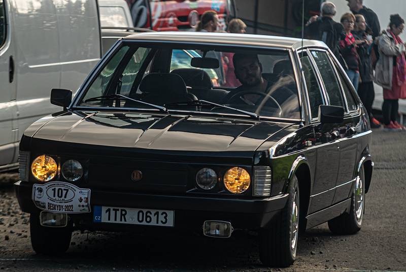 V sobotu 3. září se uskutečnilo v Kopřivnici mezinárodní Tatra Veterán Rallye Beskydy na počest Monsieur Dakar Karla Lopraise.